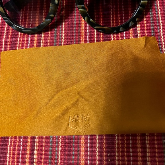 MCM sunglasses - Picture 3 of 9